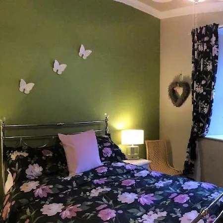 Stylish & Contemporary 5 * Fully Renovated Luxurious Apartment Ambleside