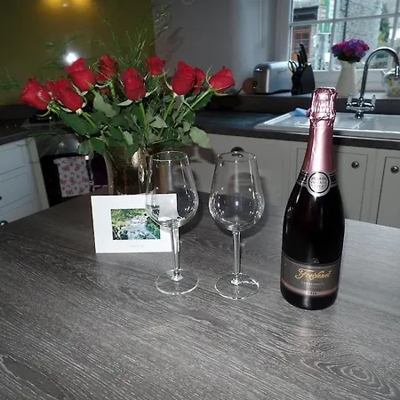 Stylish & Contemporary 5 * Fully Renovated Luxurious Ambleside