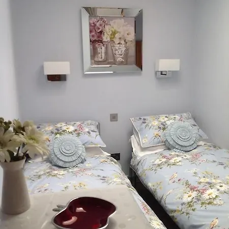 Stylish & Contemporary 5 * Fully Renovated Luxurious * Ambleside