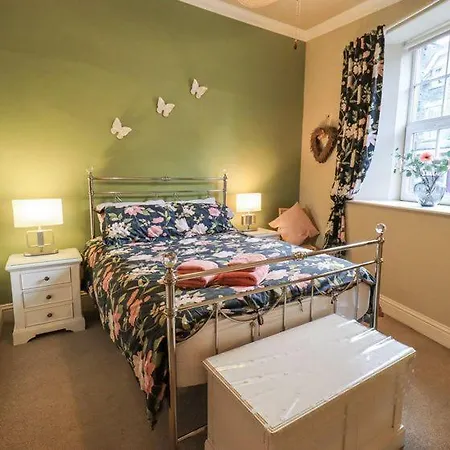 Apartment Stylish & Contemporary 5 * Fully Renovated Luxurious